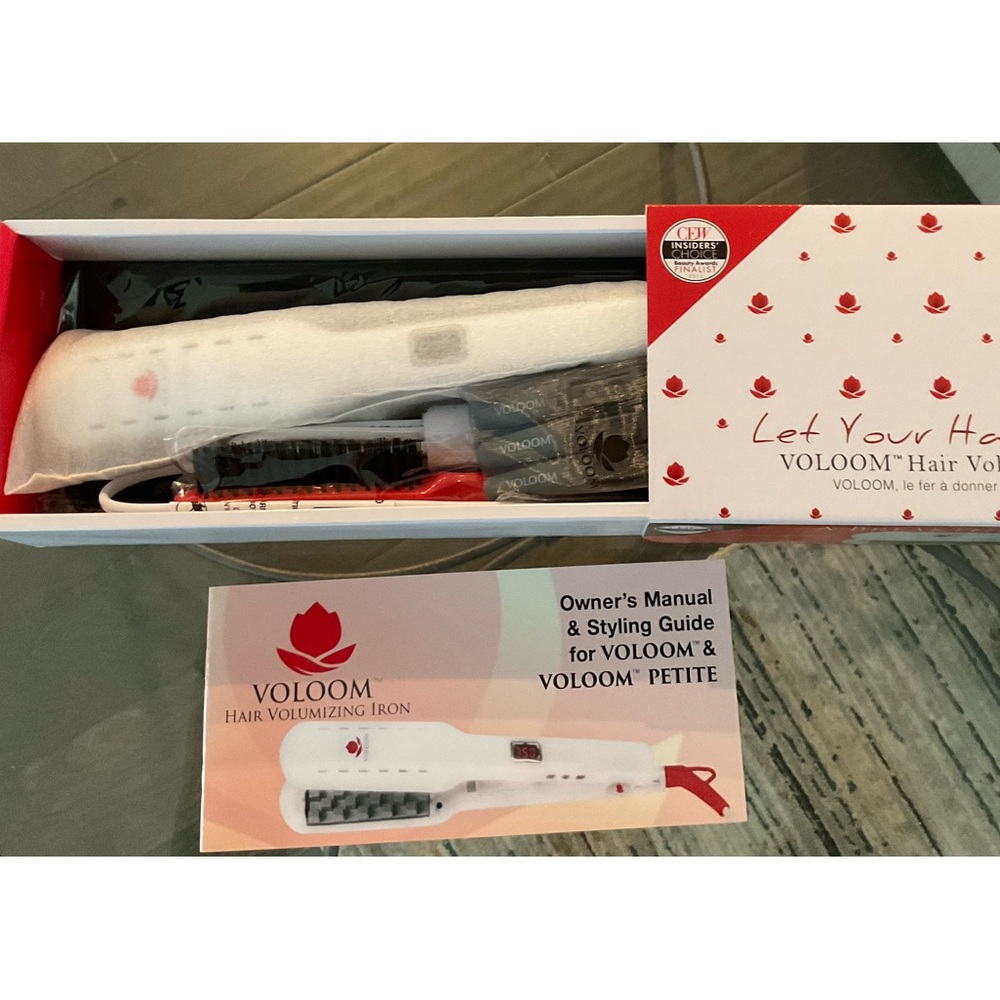 Brand New in Box Voloom 1 1/2 “ hair volumizing Iron complete MSRP $130